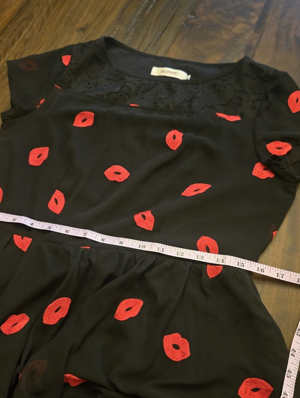 Borme Black Fit & Flare Dress Red Lip Print Lace Yoke Upper Neck XL - Picture 8 of 10